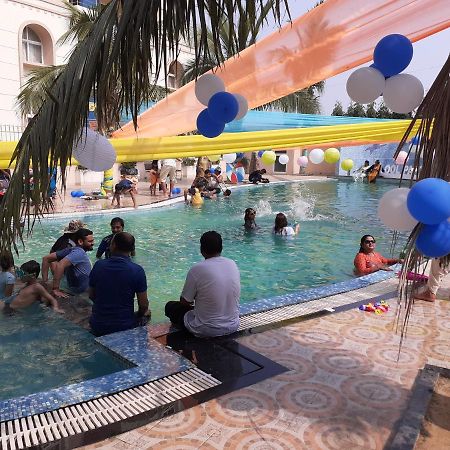 La Platina Premium Suites, Near Puri Sea Beach מראה חיצוני תמונה